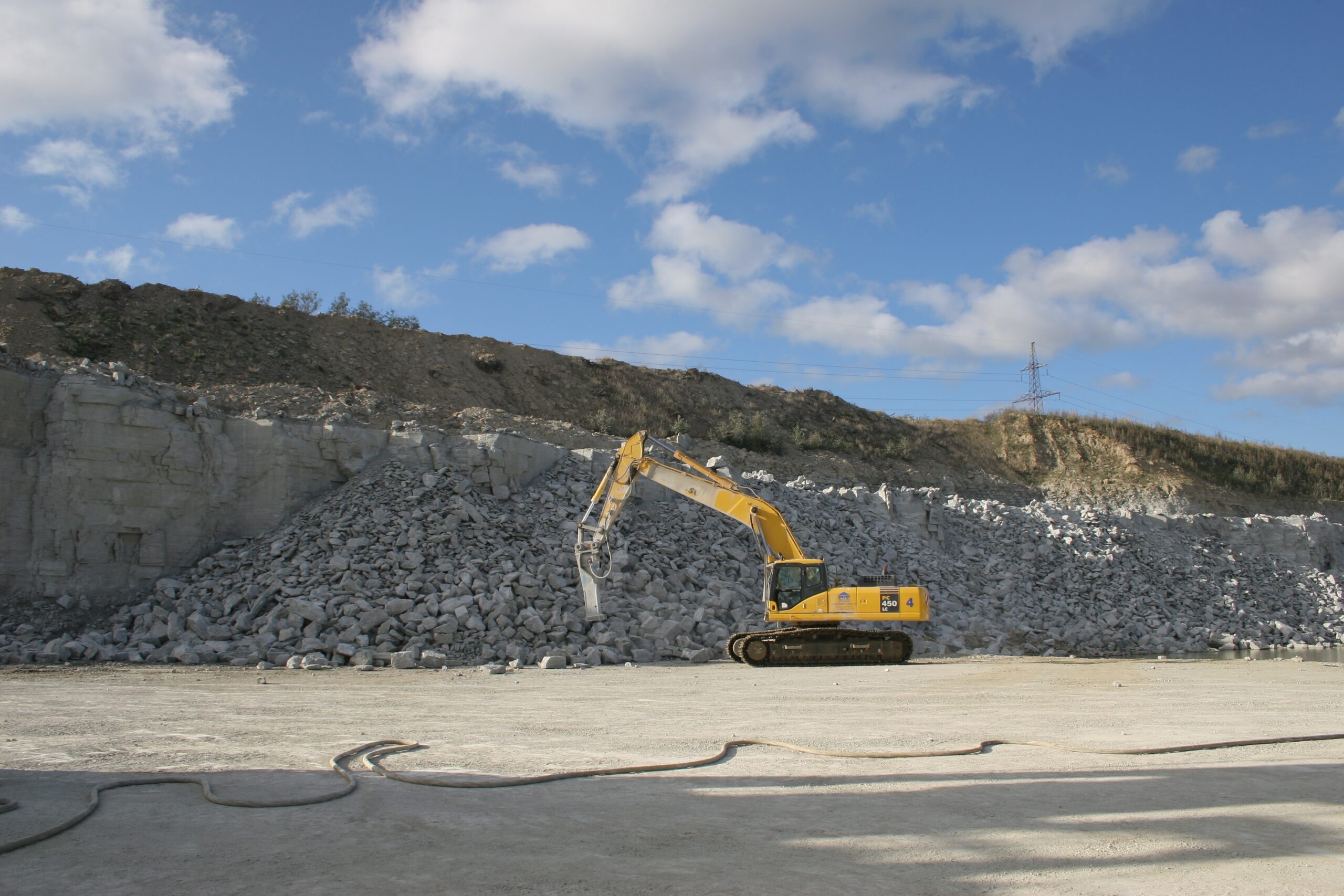 Väo quarry is opened 7:30-16:30